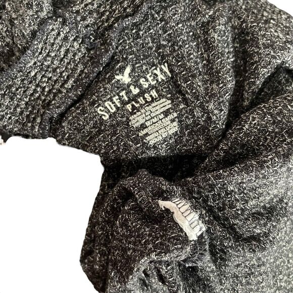 American Eagle Medium Cardigan Sweater Soft & Sexy Plush Gray Black Open - Picture 2 of 8